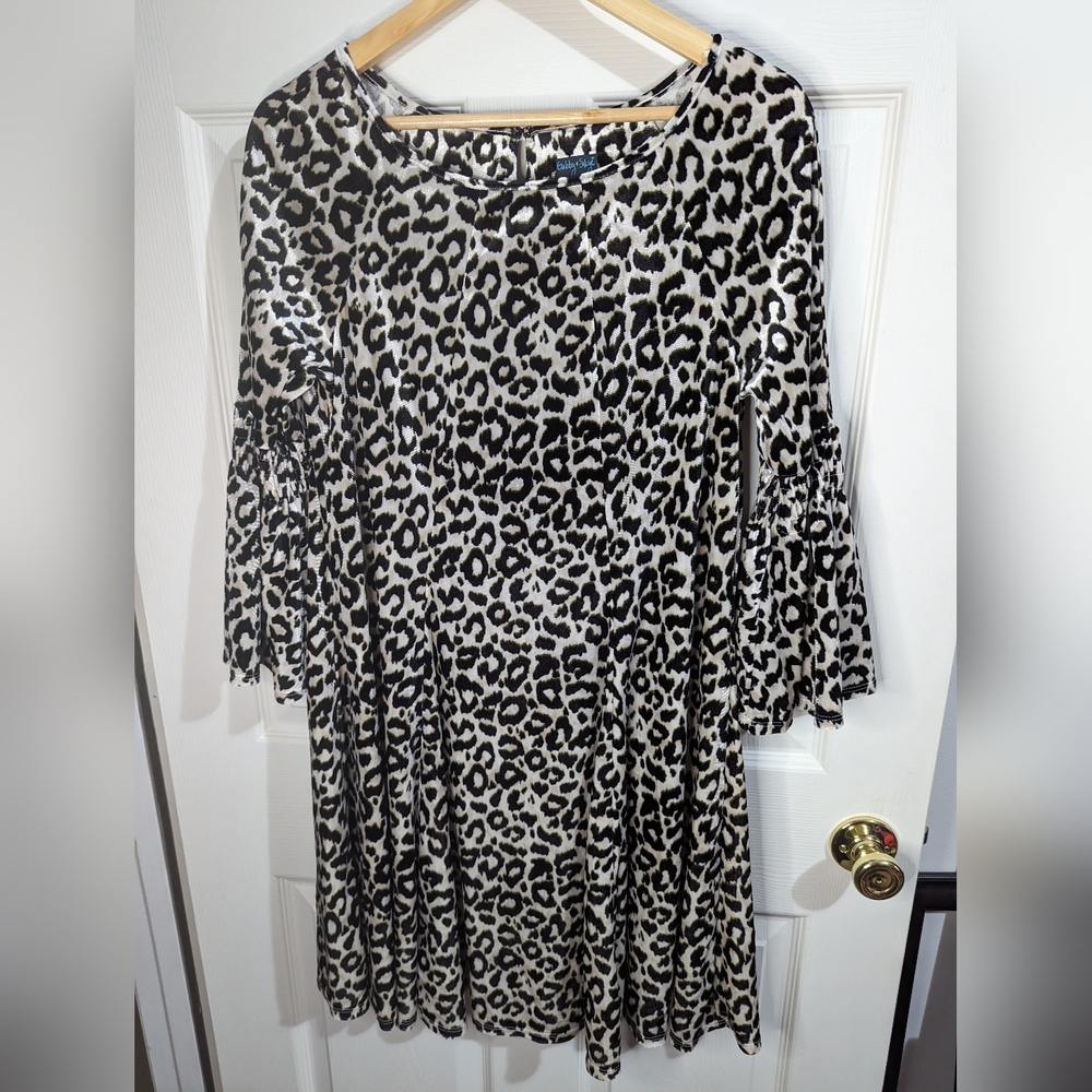 Gabby skye leopard print dress bell sleeves size 12